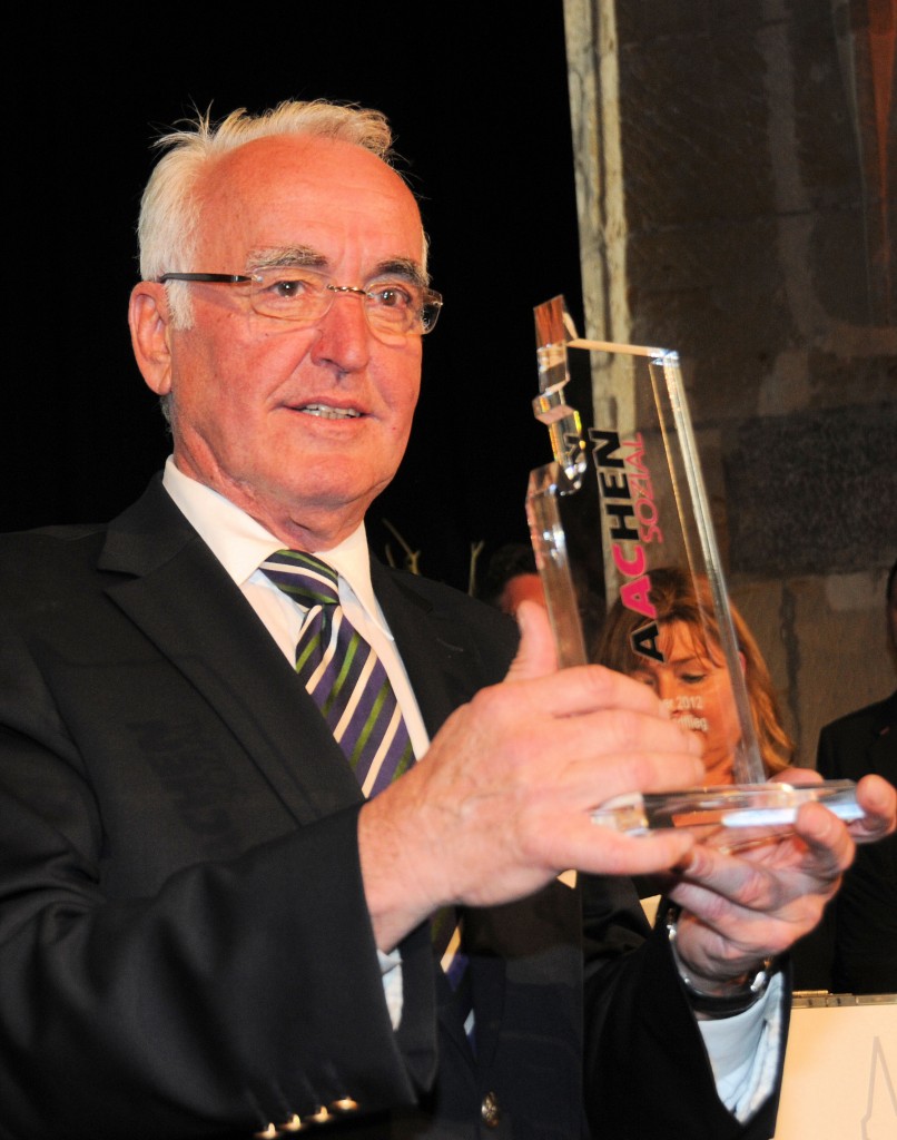 Georg Quadflieg erhält die Auszeichnung "Aachen sozial"