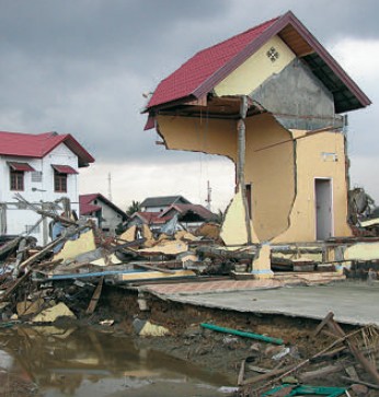 Tsunami - zerstörtes Haus