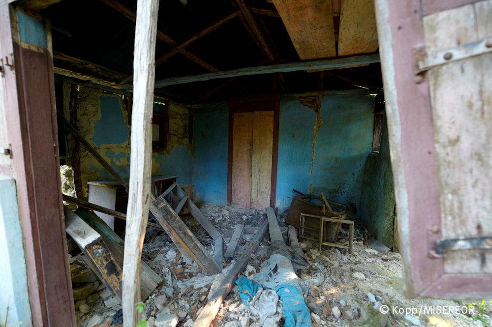 Viele Häuser hielten dem Beben 2010 nicht stand – und begruben tausende Menschen unter Trümmern_Florian Kopp